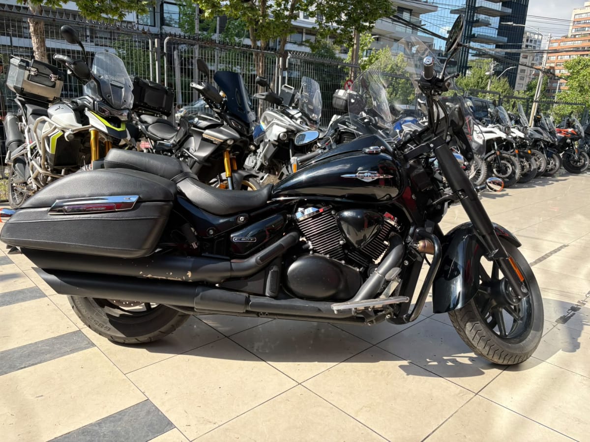 SUZUKI BOULEVARD 1500 20151