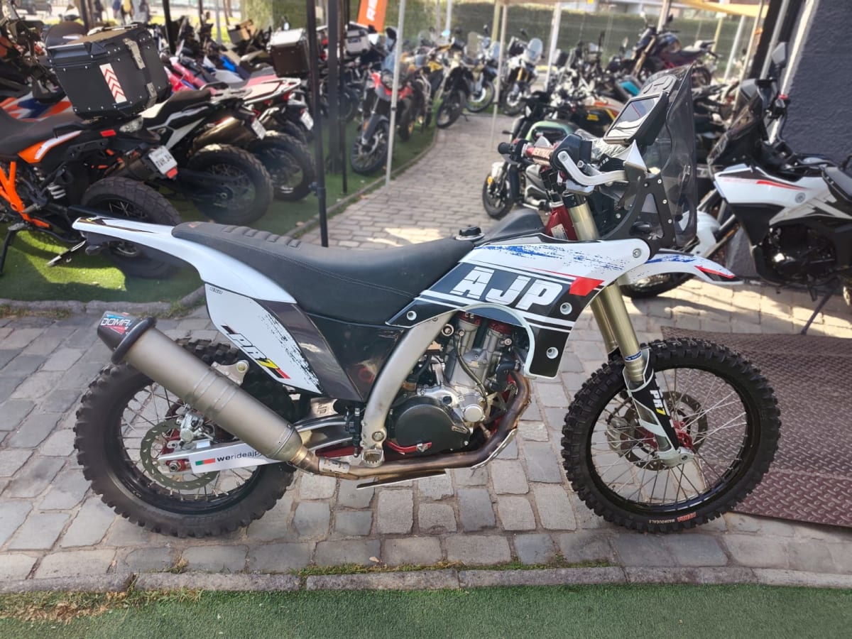 AJP PR7 20254