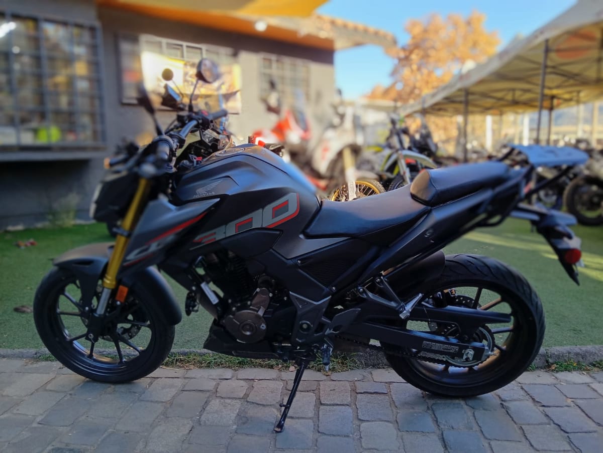 HONDA CB 300 TWISTER 20257
