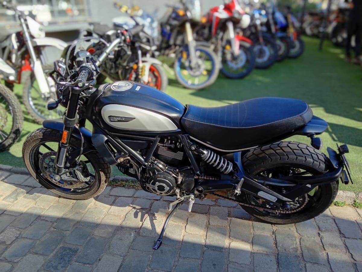 DUCATI SCRAMBLER 800 DARK 20237