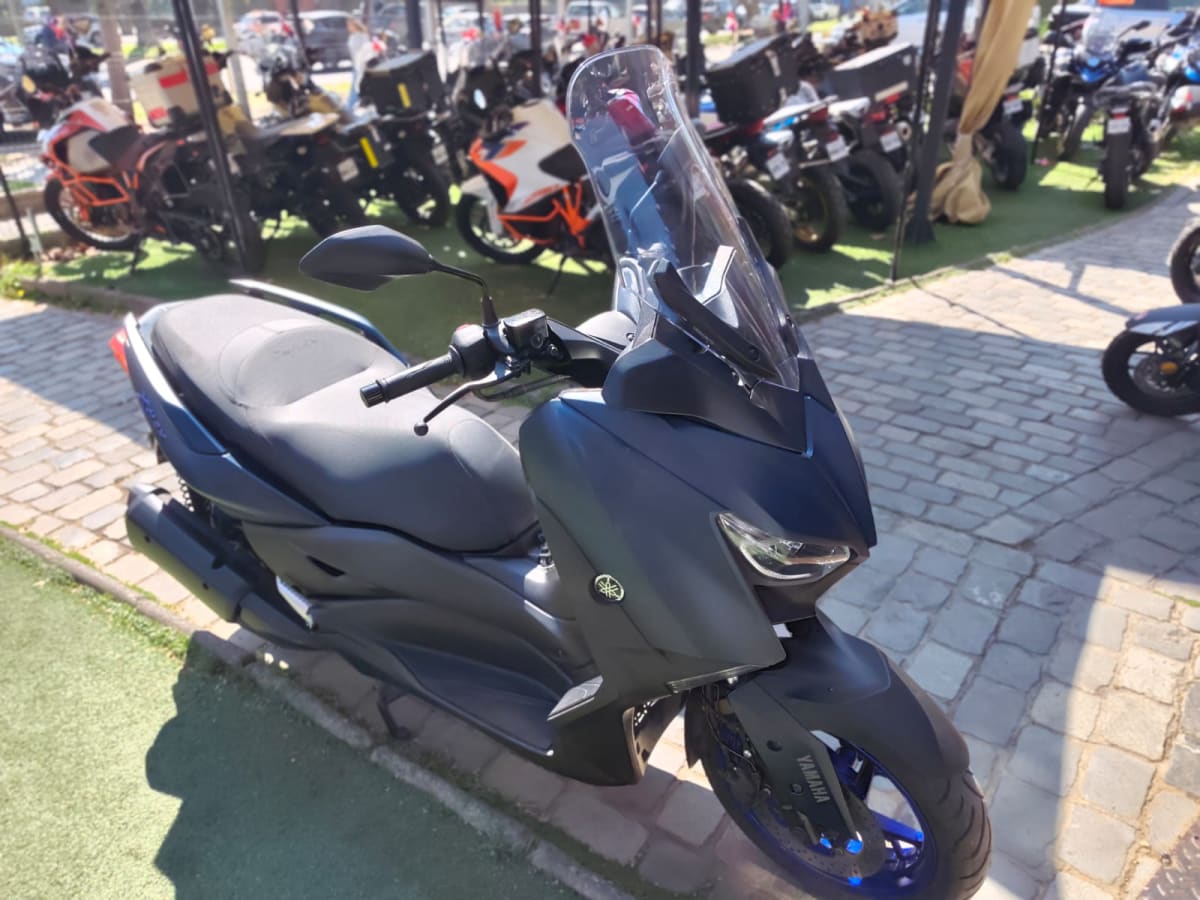 YAMAHA XMAX 300 20246