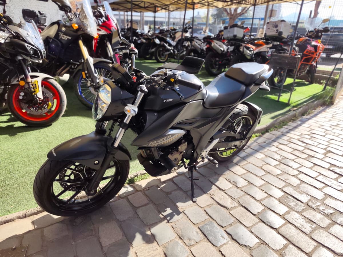 SUZUKI GIXXER 250 DI 20257