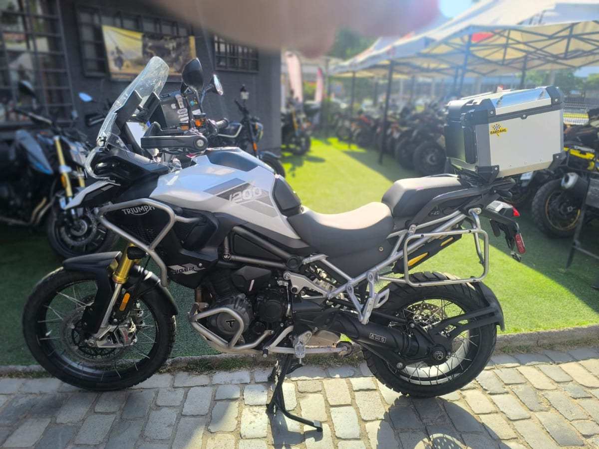 TRIUMPH TIGER 1200 RALLY PRO 20243