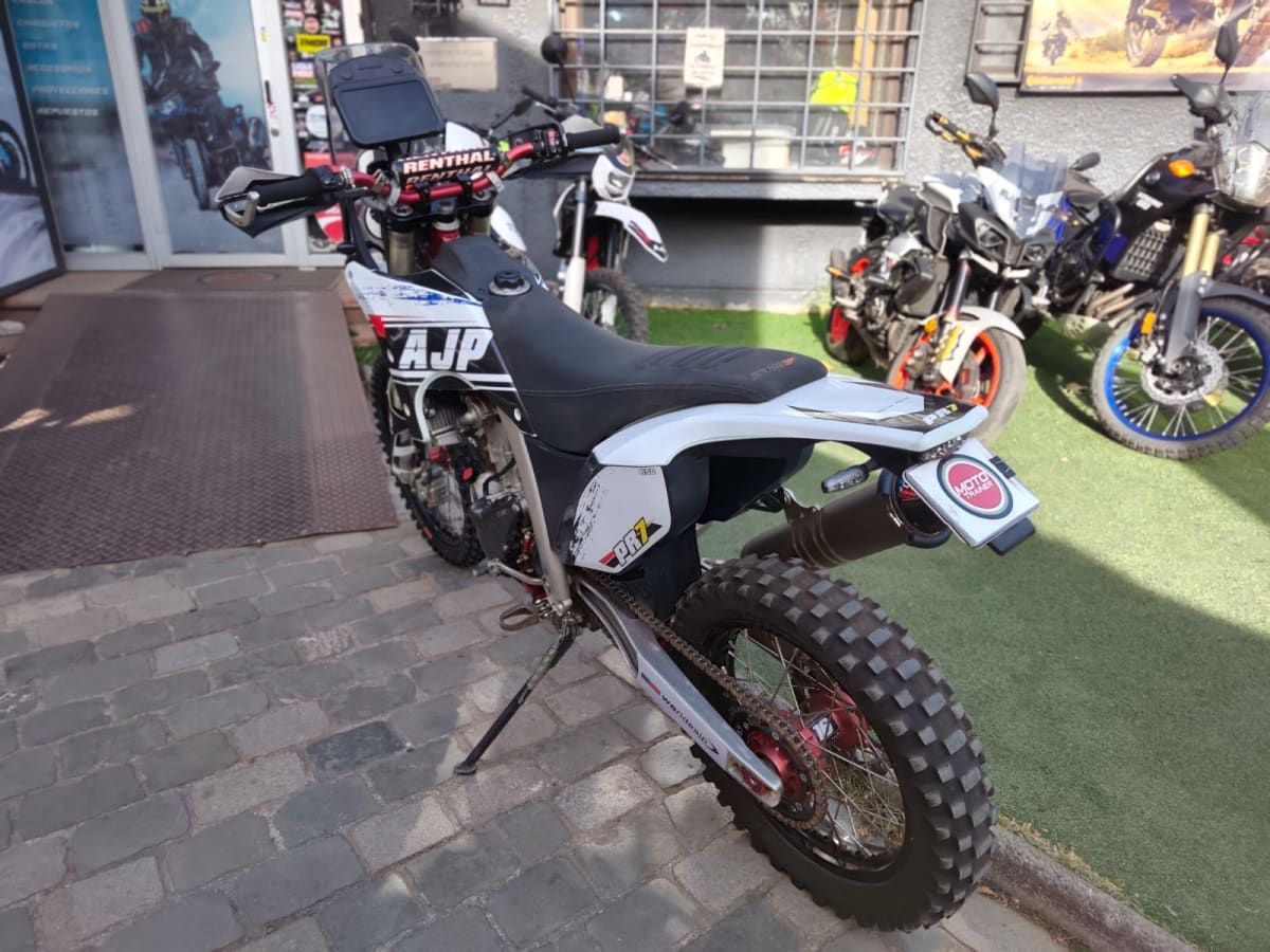 AJP PR7 20256