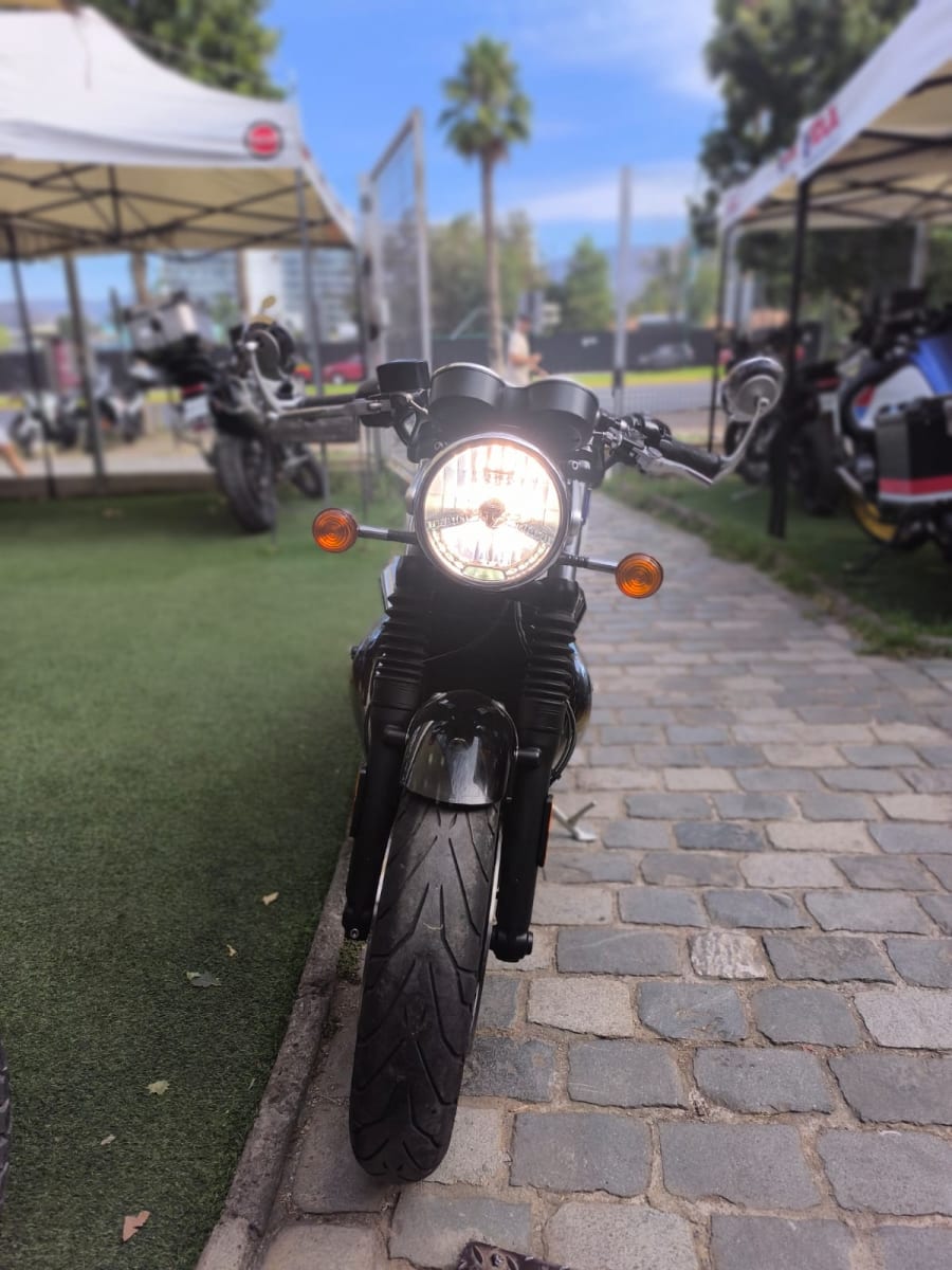 TRIUMPH THRUXTON 1200 20177