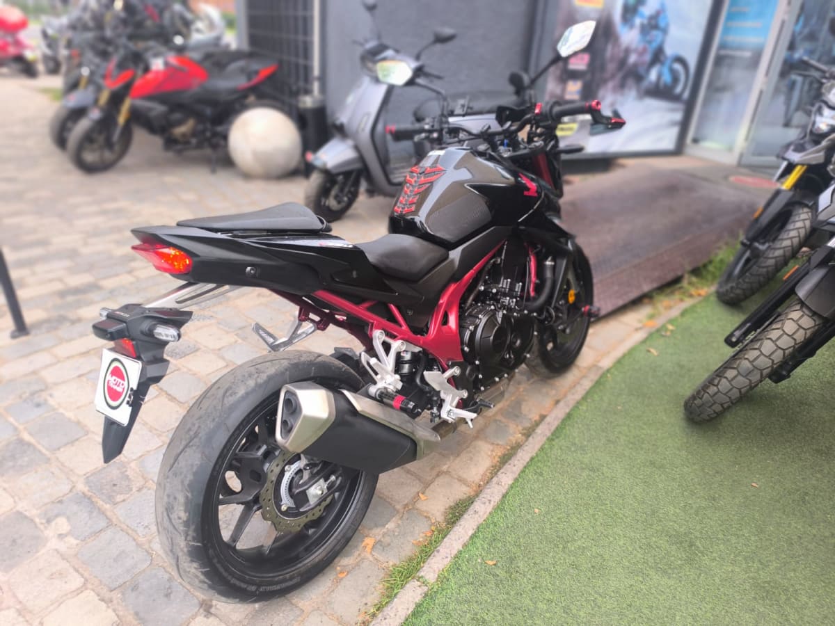 HONDA HORNET 750 20257