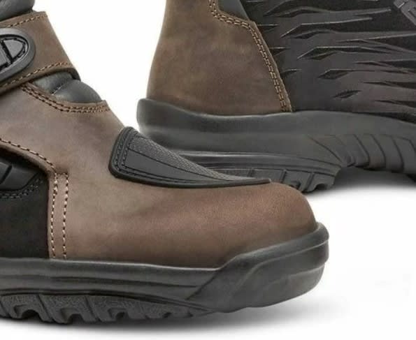 Forma – Adv Tourer brown T-424
