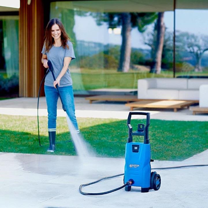 Hidrolavadora  NILFISK compact  1102