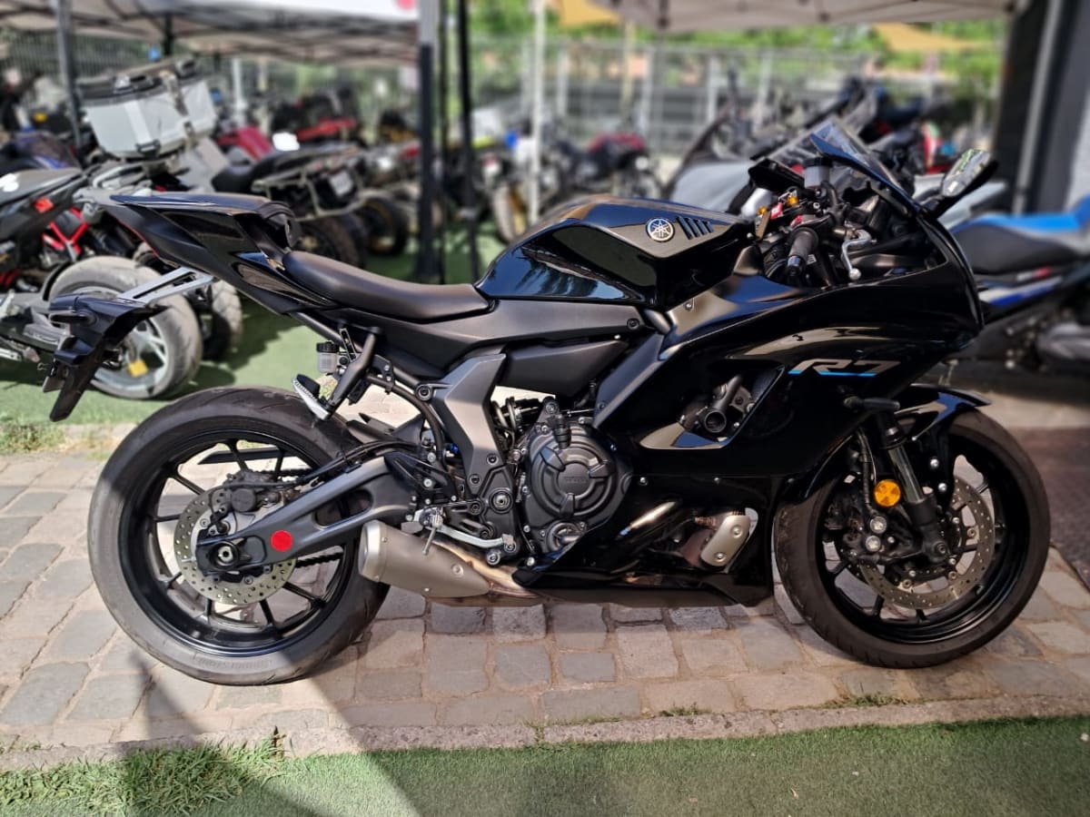 YAMAHA YZF R7 20233