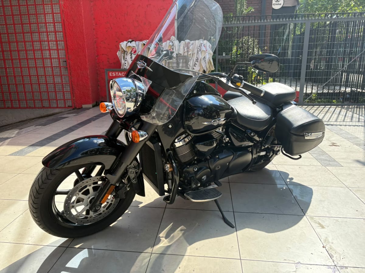 SUZUKI BOULEVARD 1500 20158