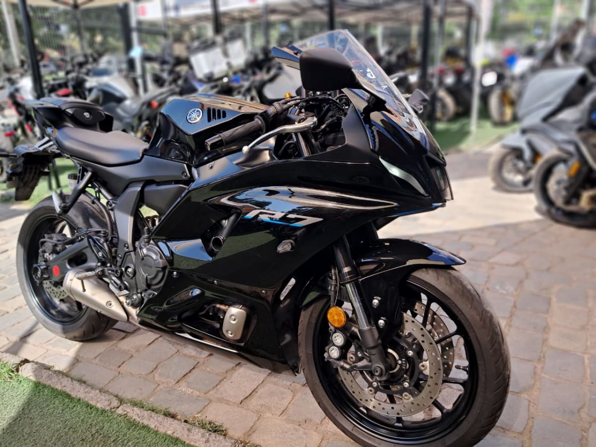 YAMAHA YZF R7 20231