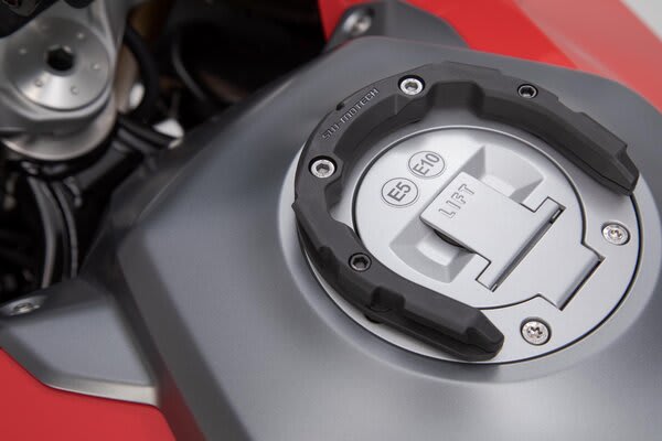 SW MOTECH - ANCLAJE ANILLO ESTANQUE PRO MV Augusta/Triumph/KTM2