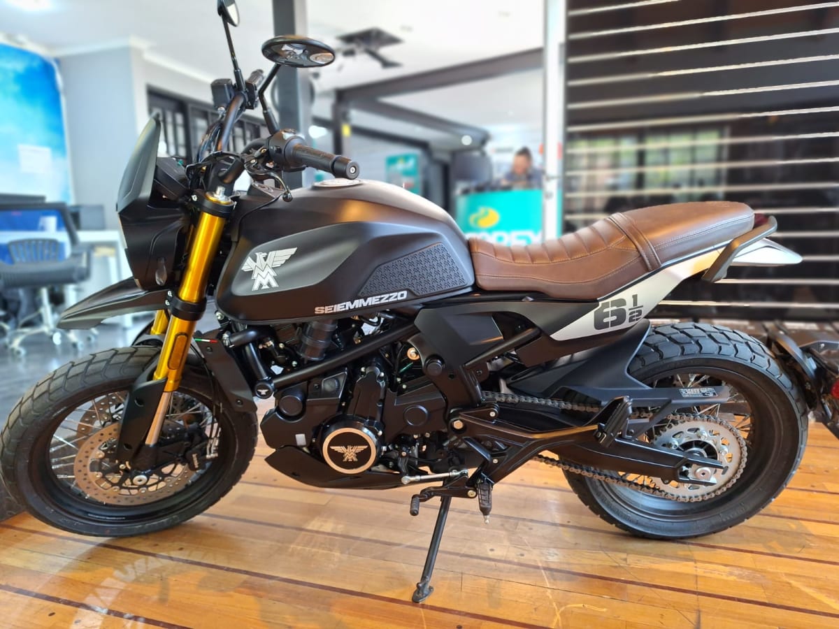 MOTO MORINI SEIEMMEZZO SCR 20244