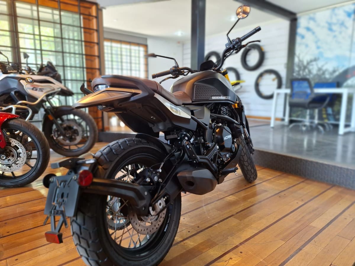 MOTO MORINI SEIEMMEZZO SCR 20243