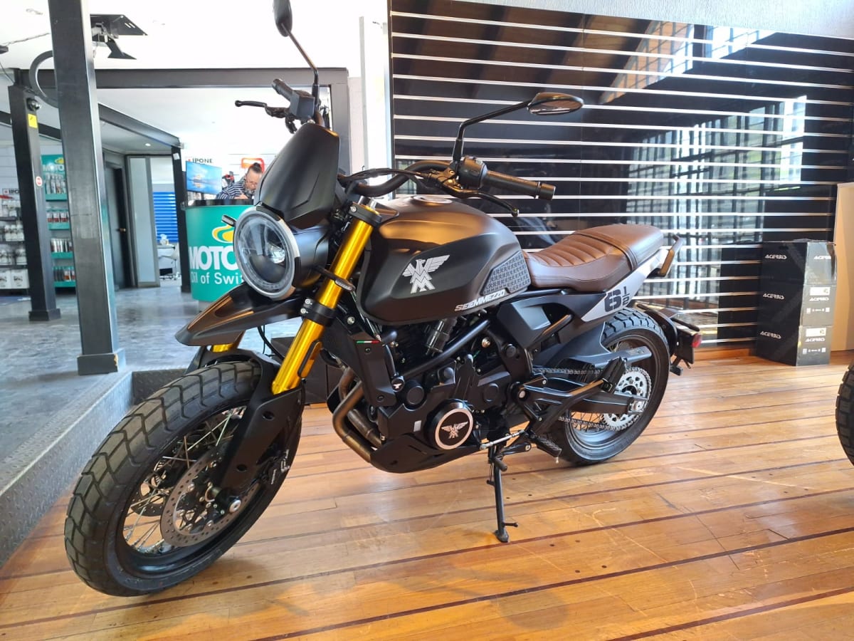 MOTO MORINI SEIEMMEZZO SCR 20245