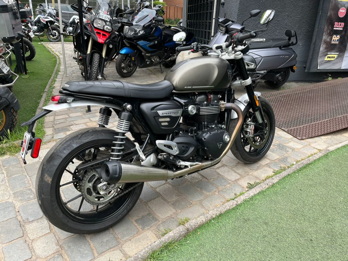 TRIUMPH SPEED TWIN 1200 20243