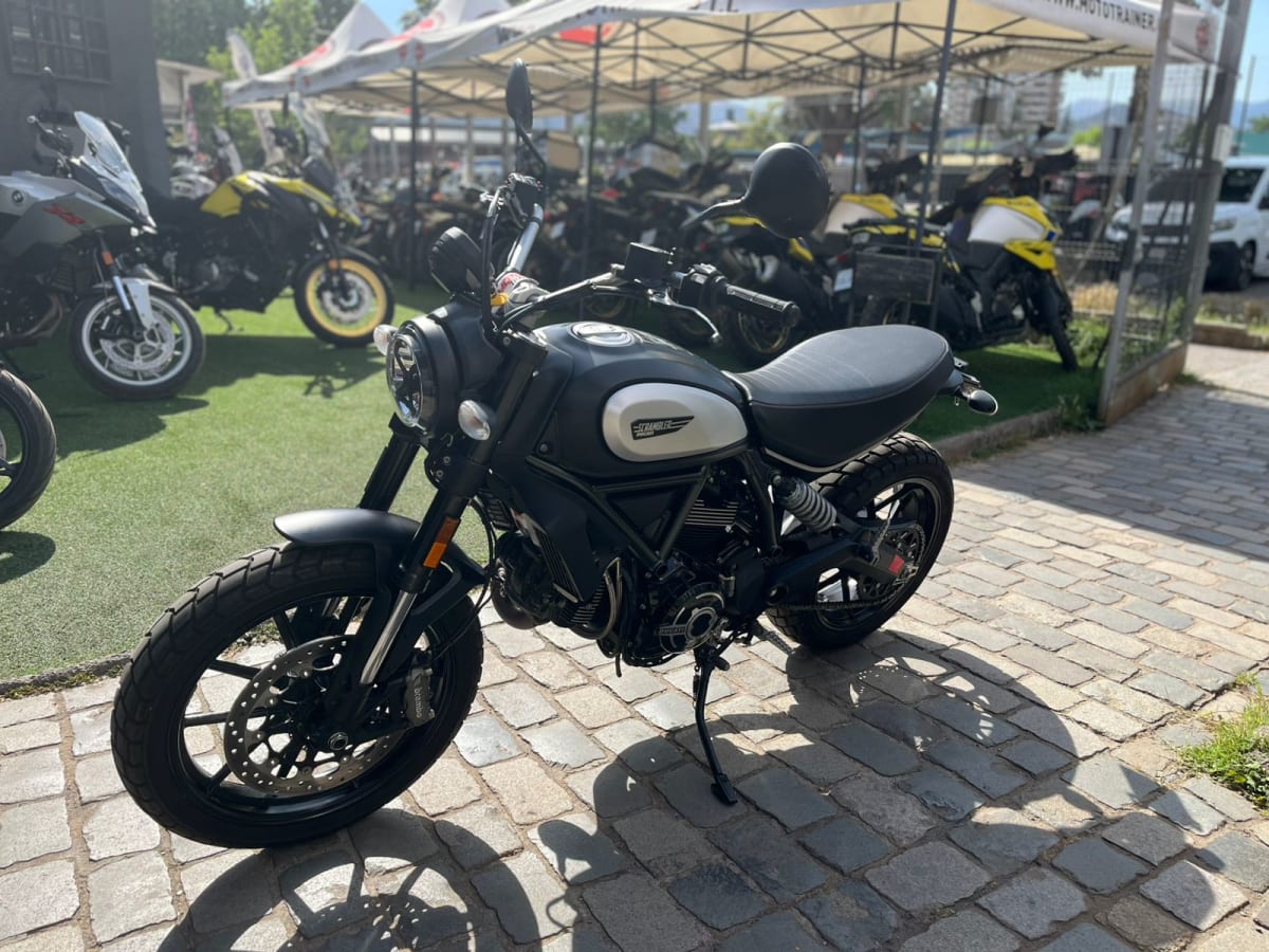 DUCATI SCRAMBLER 800 DARK 20224