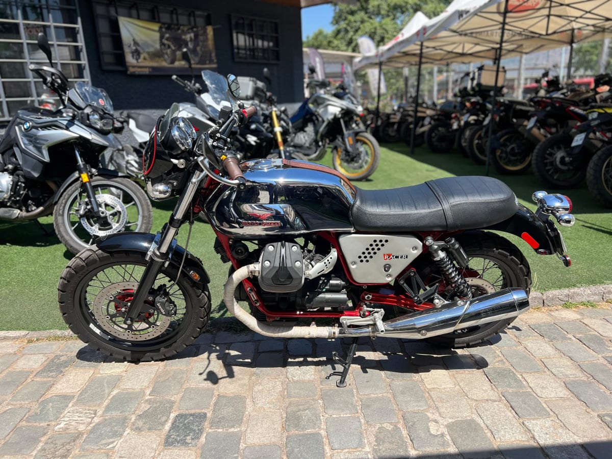 MOTO GUZZI V7 RACER 20136