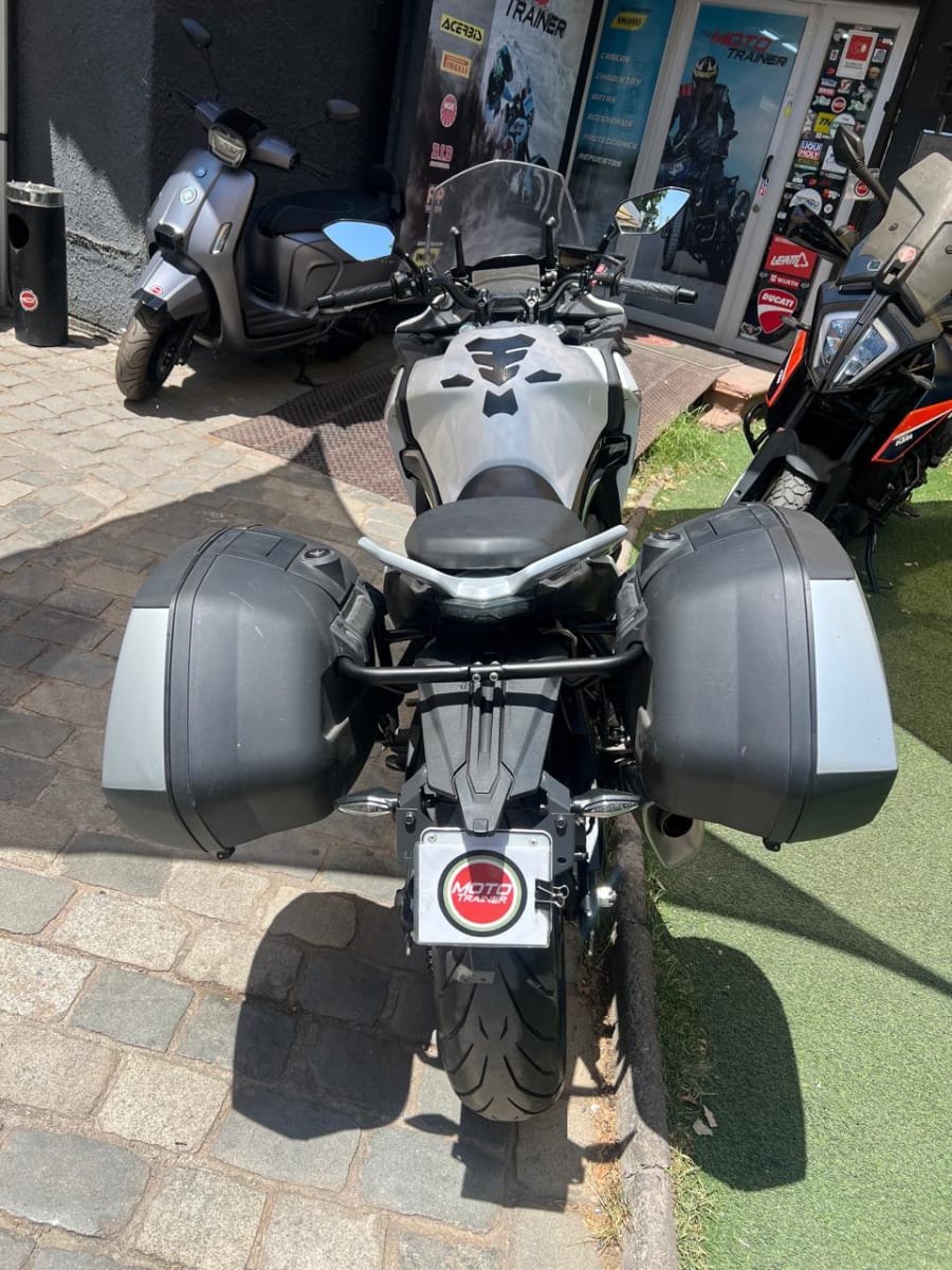 CFMOTO CF 650 GT 20235