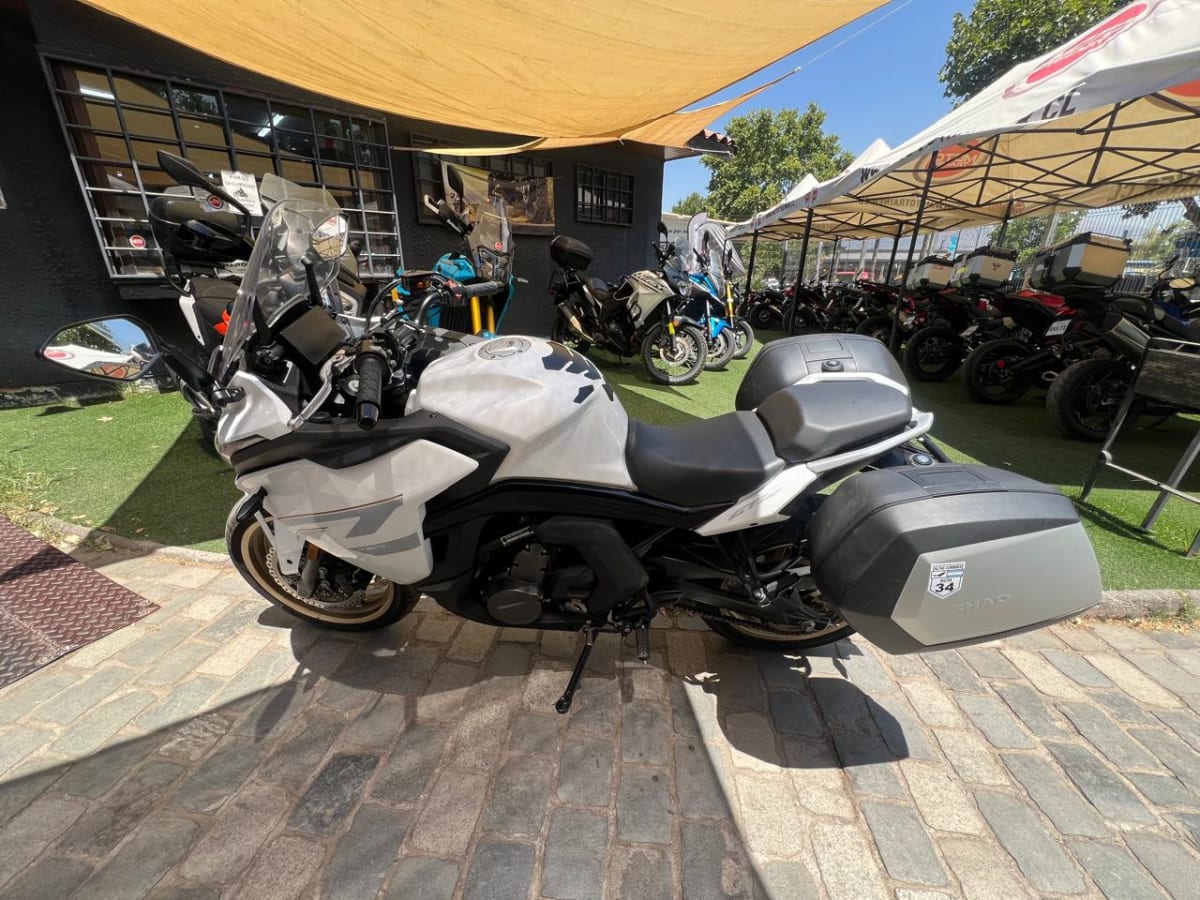 CFMOTO CF 650 GT 20233