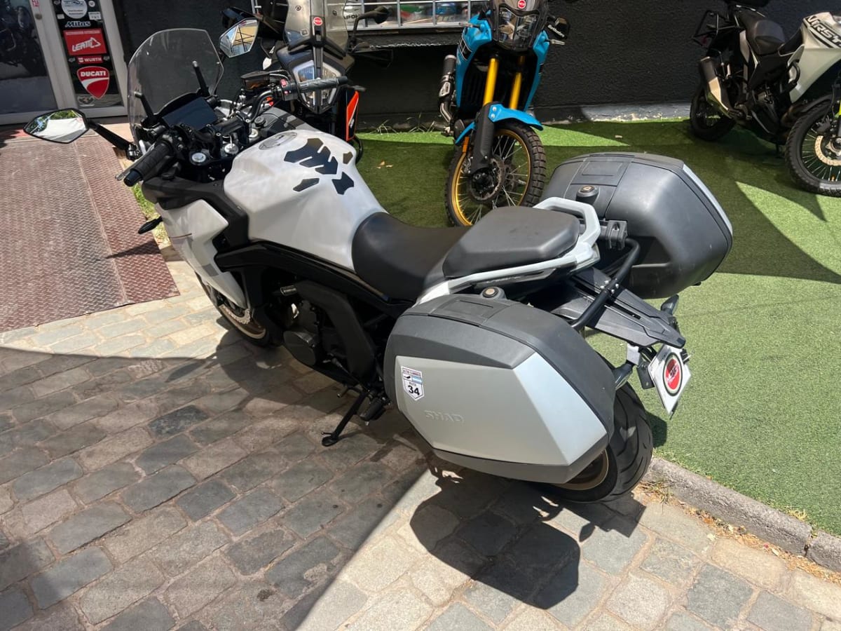 CFMOTO CF 650 GT 20234