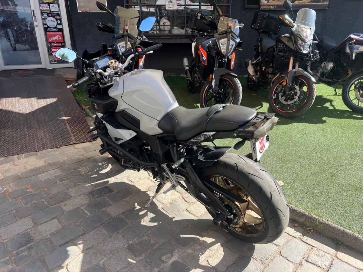 YAMAHA MT10 20225