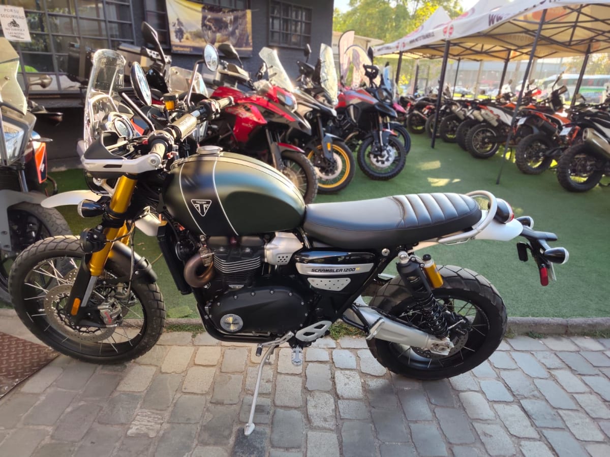 TRIUMPH SCRAMBLER 1200 XE 20233