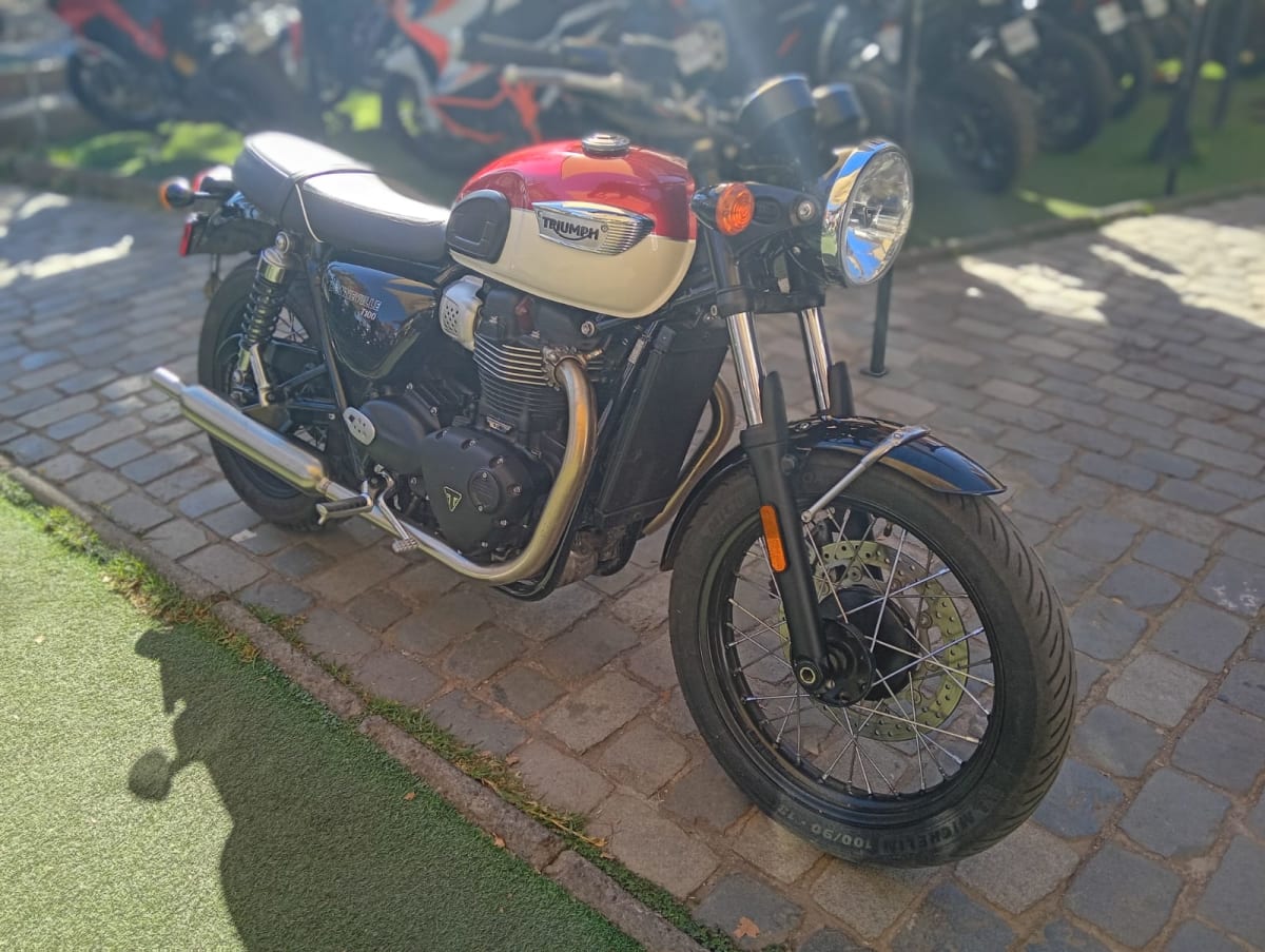 Triumph Bonneville T100 20241