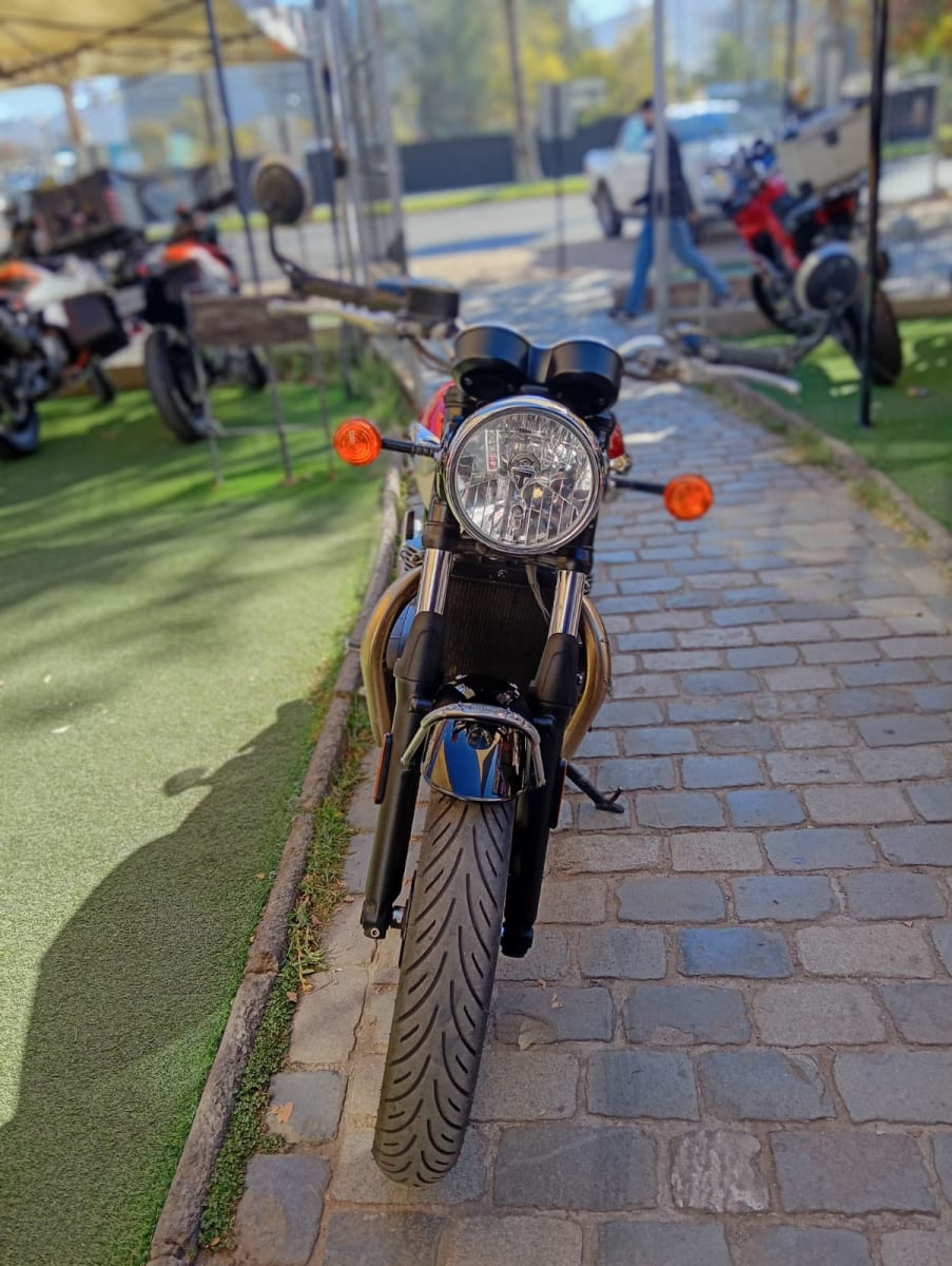 Triumph Bonneville T100 20243