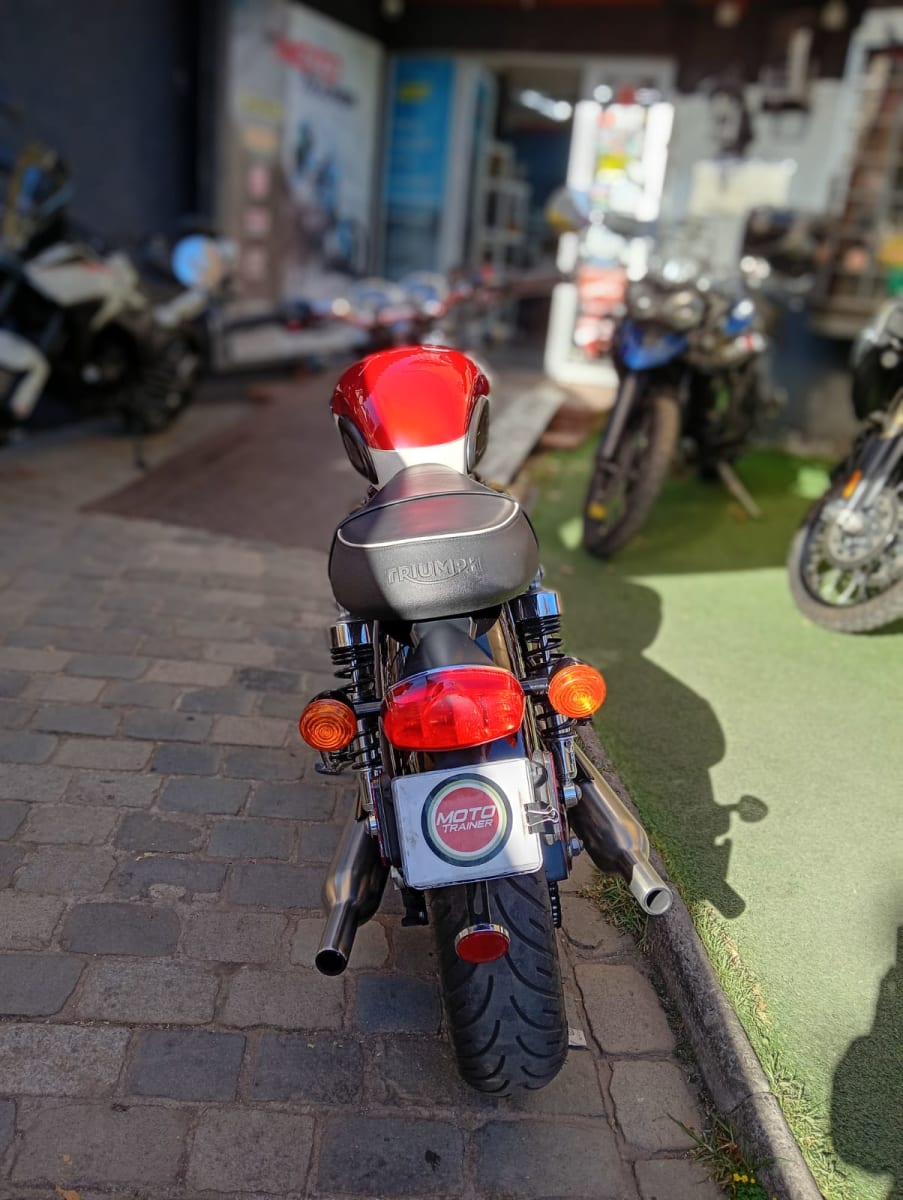 Triumph Bonneville T100 20244