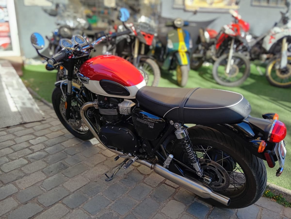 Triumph Bonneville T100 20245