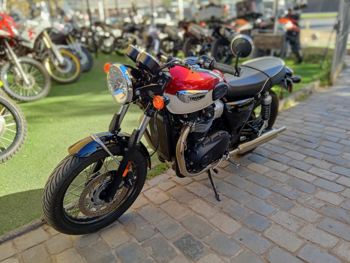 Triumph Bonneville T100 20247