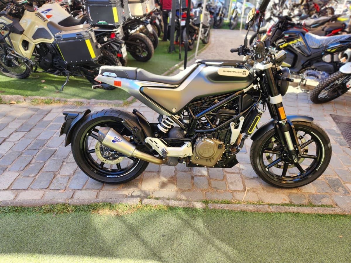HUSQVARNA SVARTPILEN 250 20216