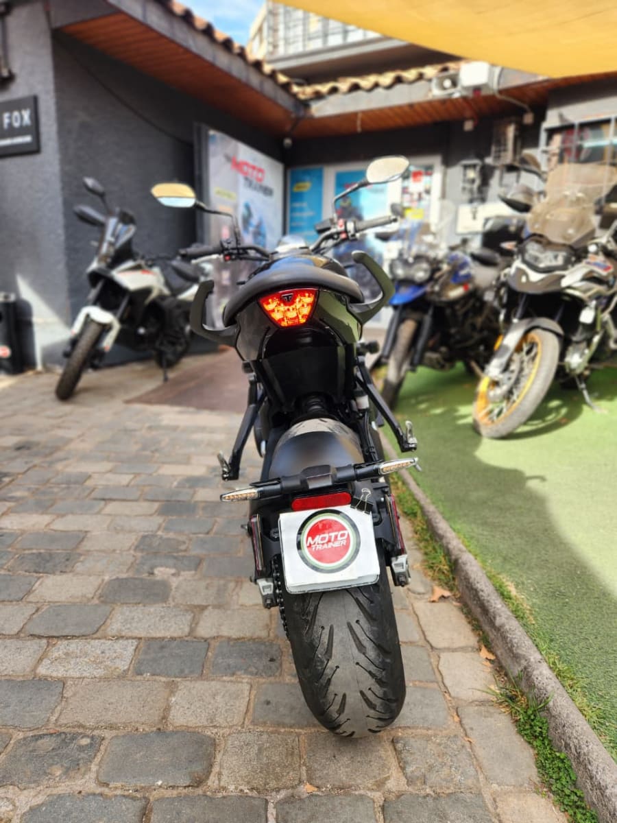 TRIUMPH TRIDENT 660 20243