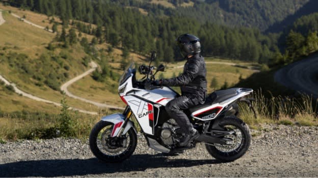 MOTOMORINI X-CAPE 1200 20262