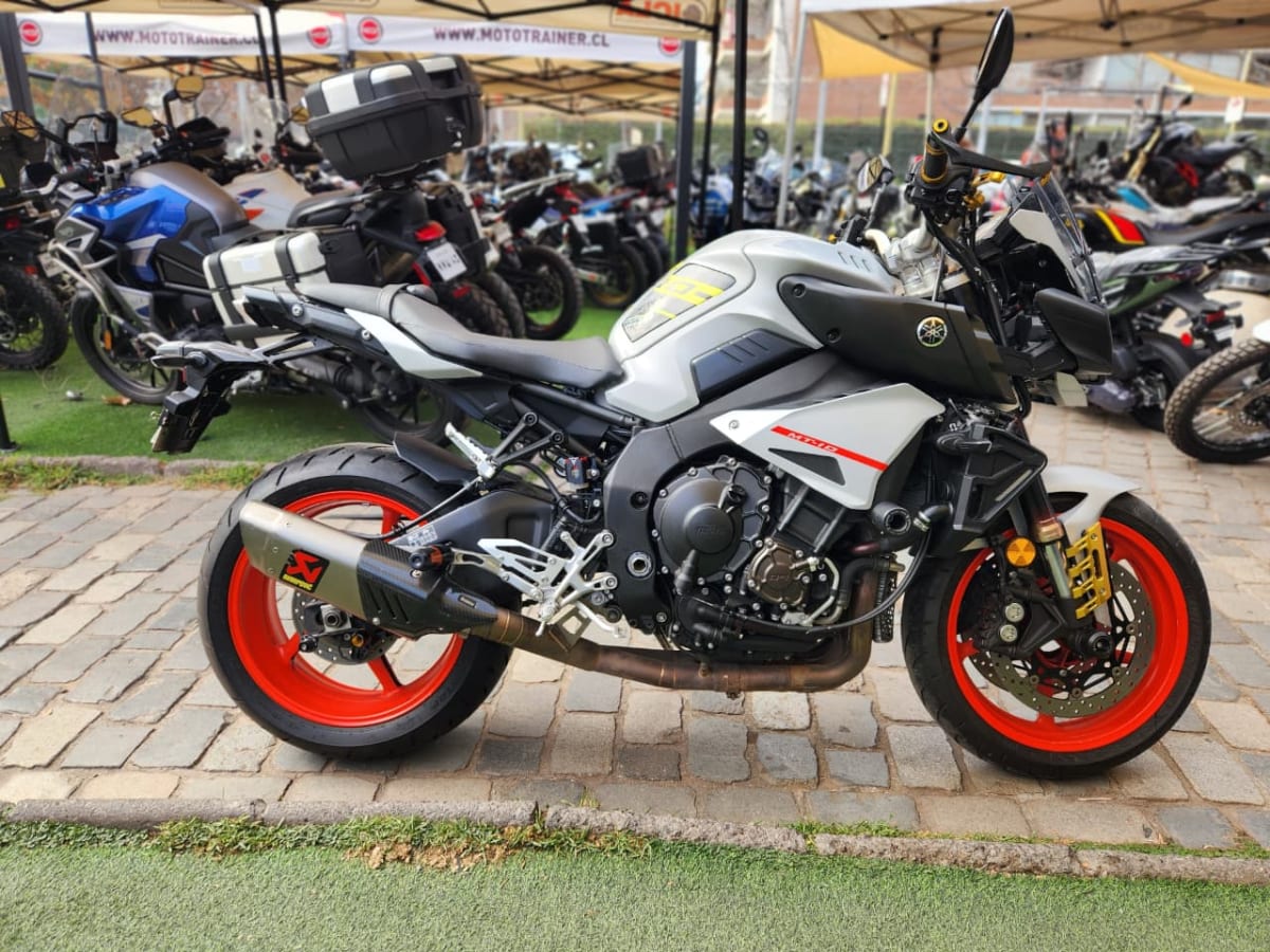 YAMAHA MT-10 20212