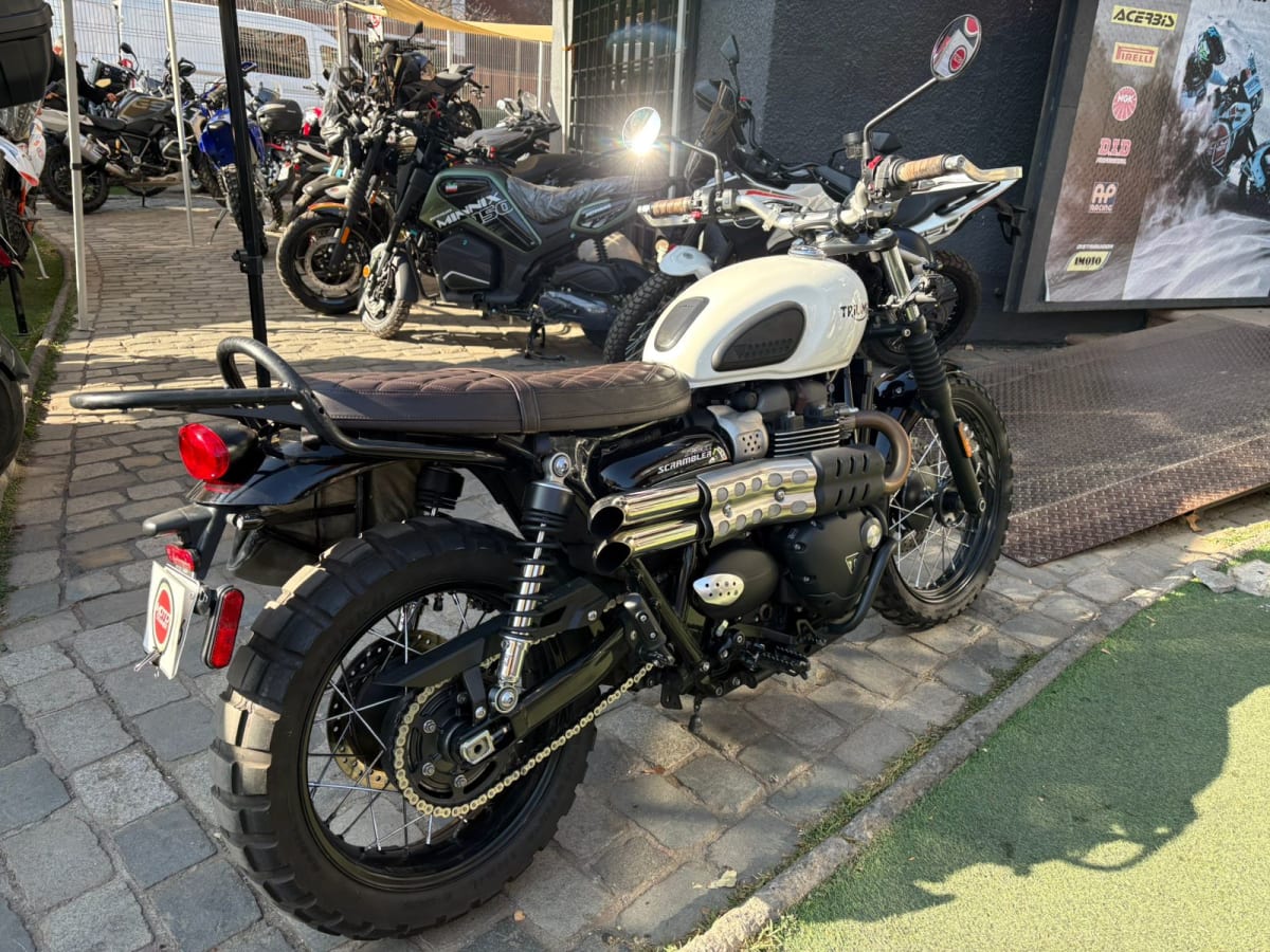 Triumph Street Scrambler 900 año 20203
