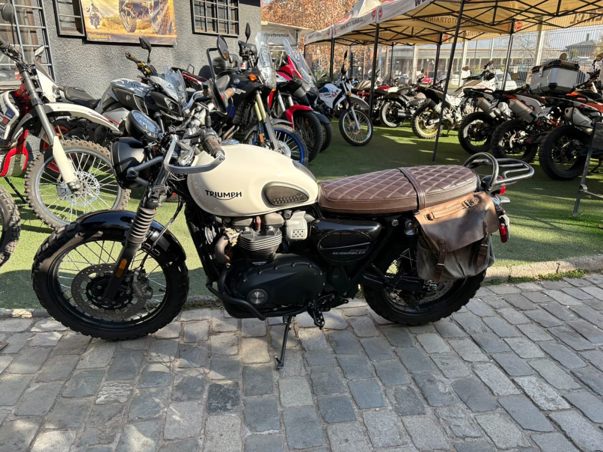 Triumph Street Scrambler 900 año 20205