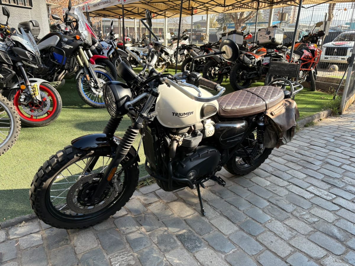 Triumph Street Scrambler 900 año 20207