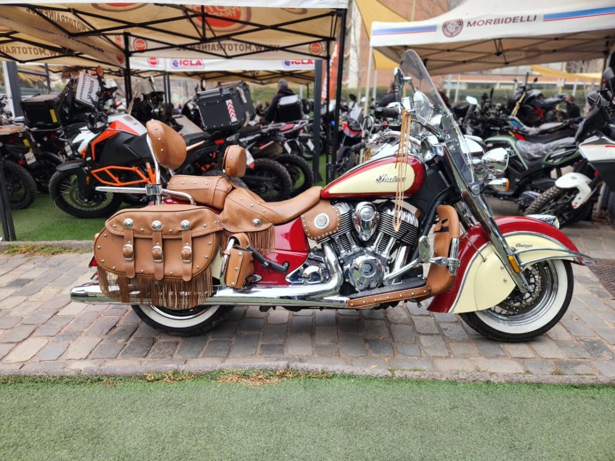 INDIAN CHIEF VINTAGE Año 20156