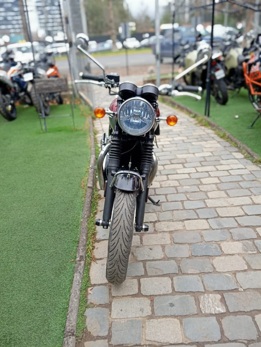 Triumph Bonneville T120 20238