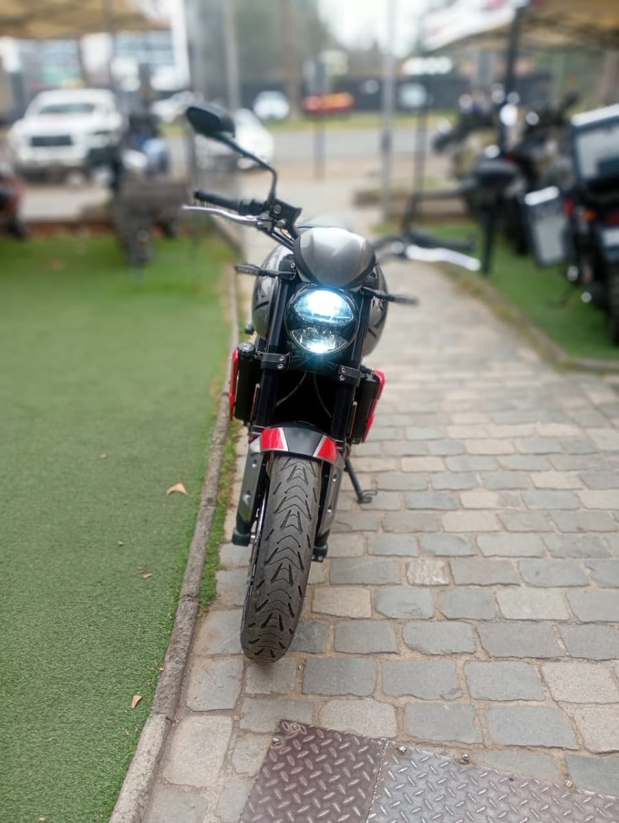 Triumph Trident 660 año 20236