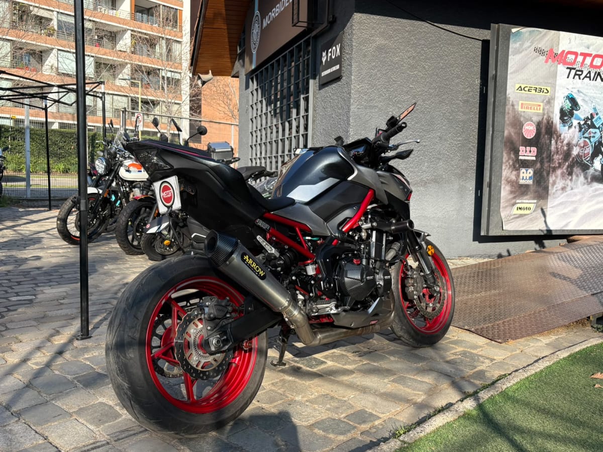 KAWASAKI Z900 20243