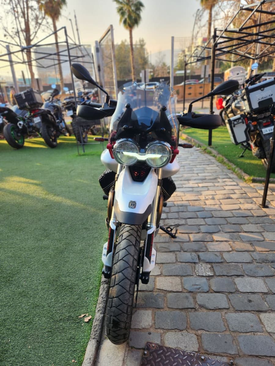 MOTO GUZZI V85TT año 20219
