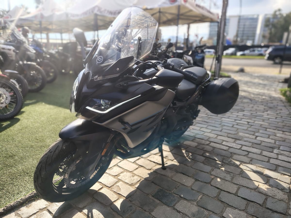 CFMOTO CF 650 GT 20237