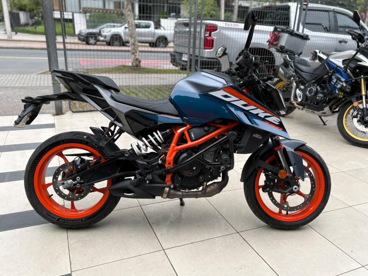 KTM DUKE 390 20252