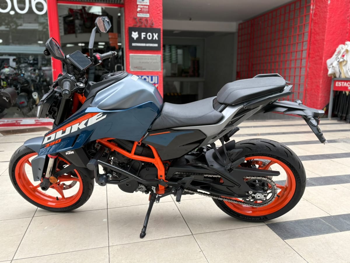 KTM DUKE 390 20255