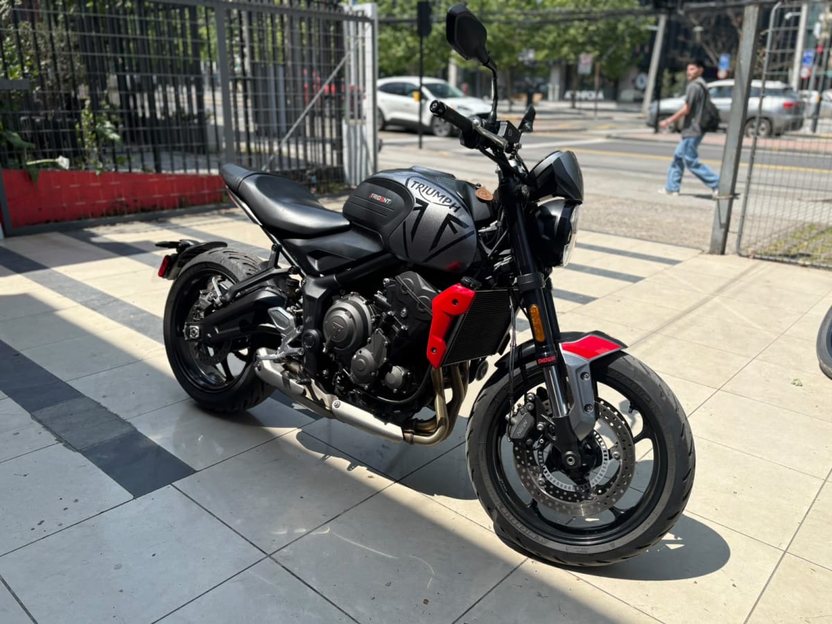 TRIUMPH TRIDENT 660 20238