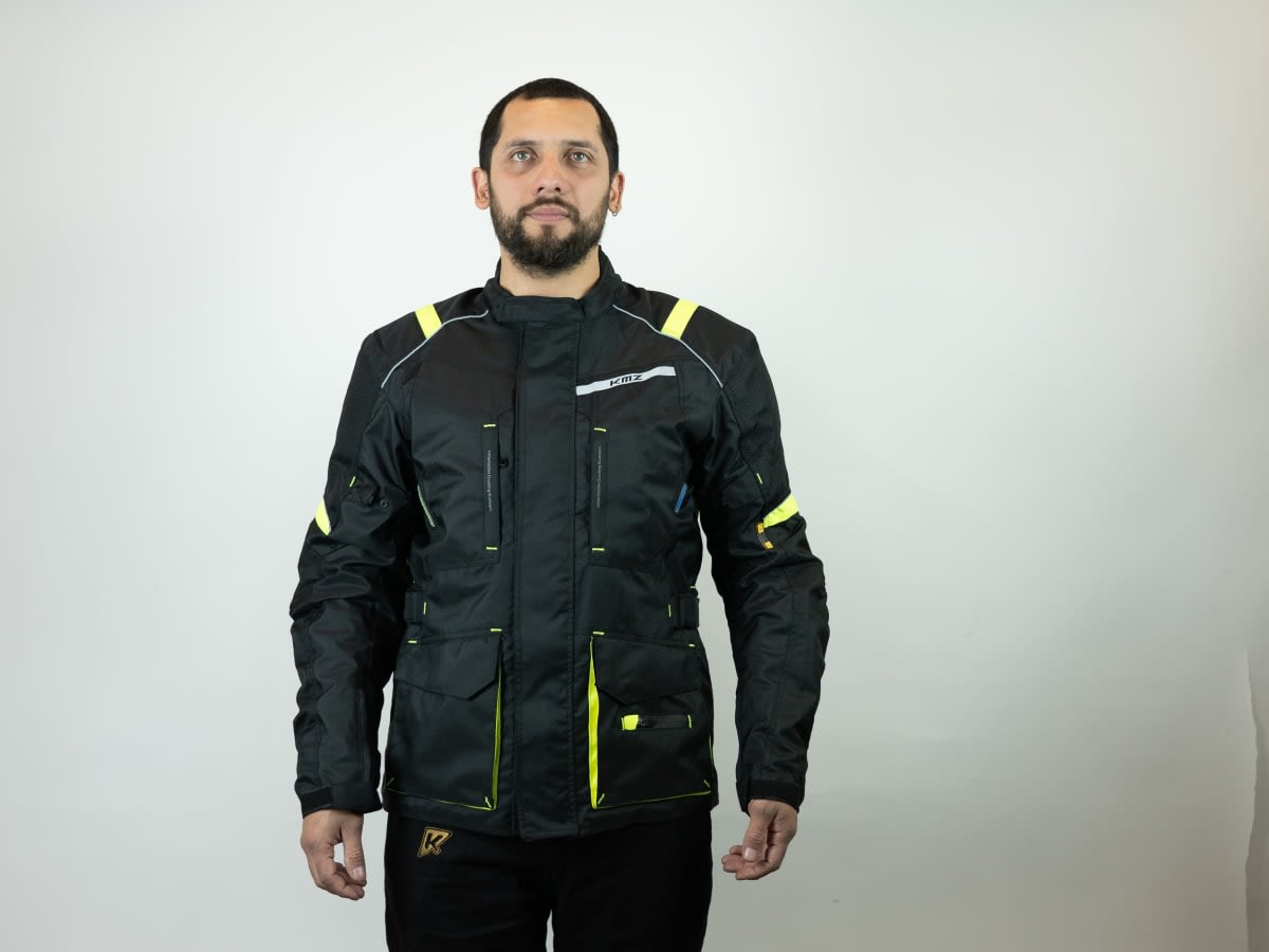 CHAQUETA KMZ CHUNGUNGO NEGRO AMARILLO XL1