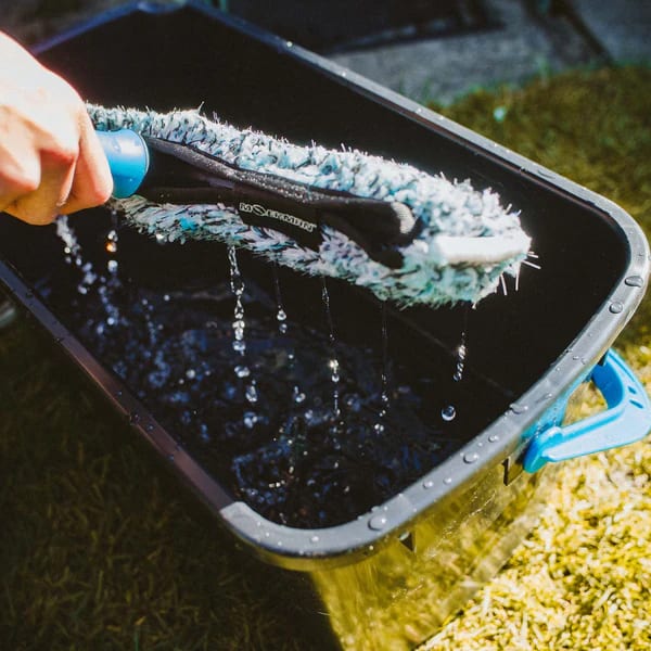 BALDE NEGRO CON MANILLAS COLOR CALIPSO 22 LTS2